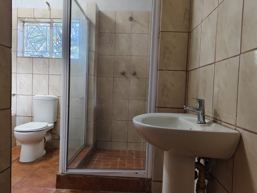 To Let 4 Bedroom Property for Rent in Hartbeesfontein North West